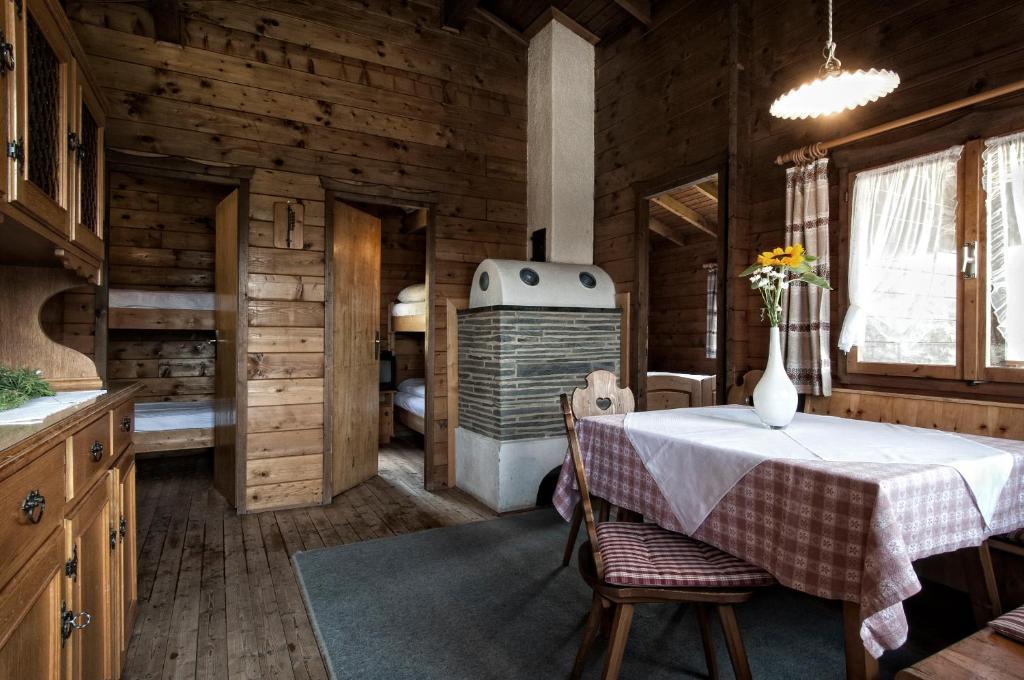 Herol - My Mountain Retreat Luson Rom bilde
